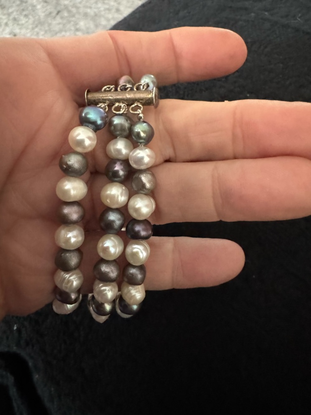 Pearl bracelet plus extra faux pearl bracelet